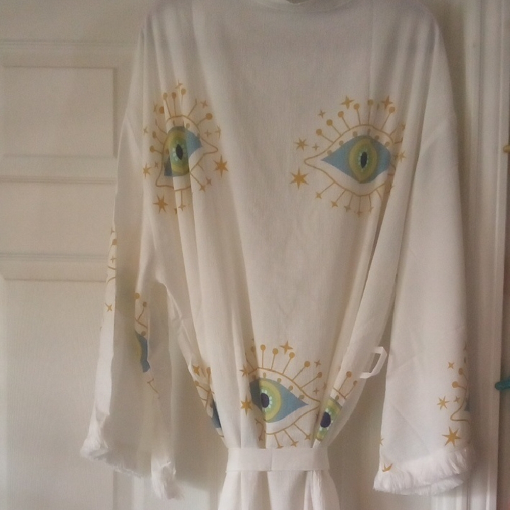 White Kimono Robe with Eye Print - Picture 4 of 4